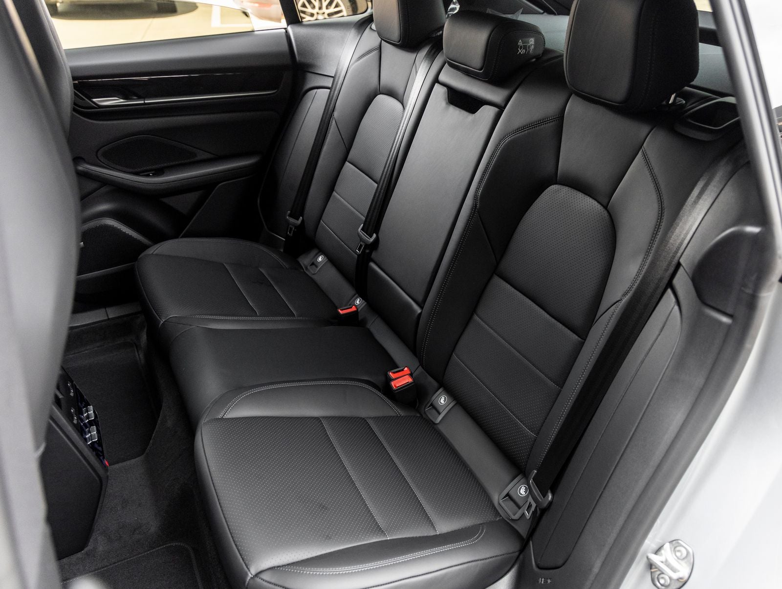 2025 Porsche Macan Electric