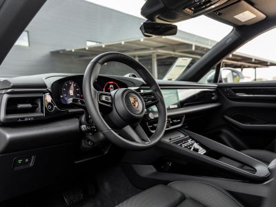 2025 Porsche Macan Electric