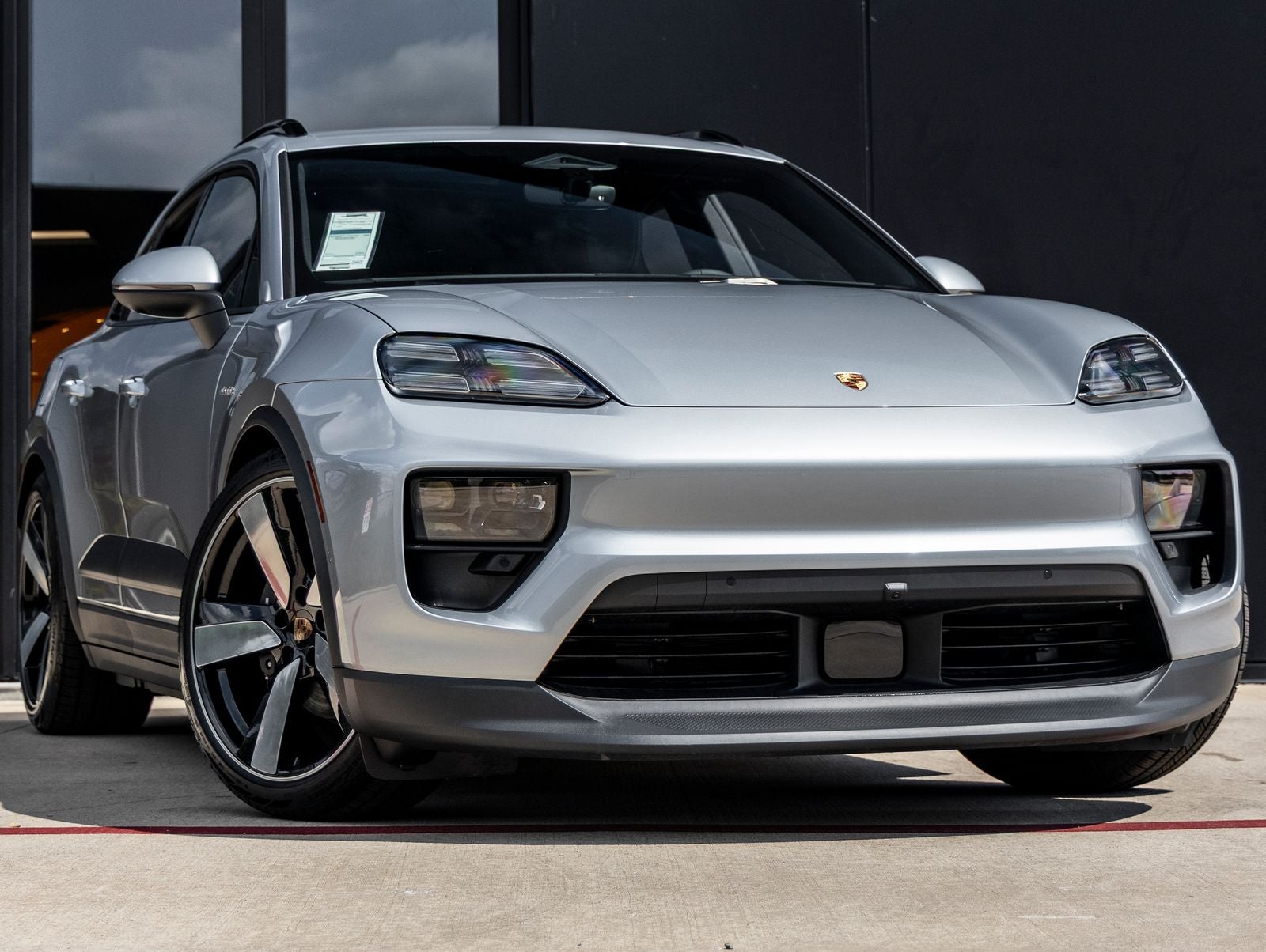 2025 Porsche Macan Electric