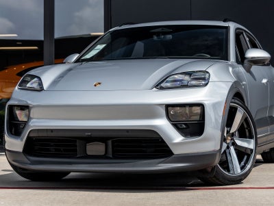 2025 Porsche Macan Electric
