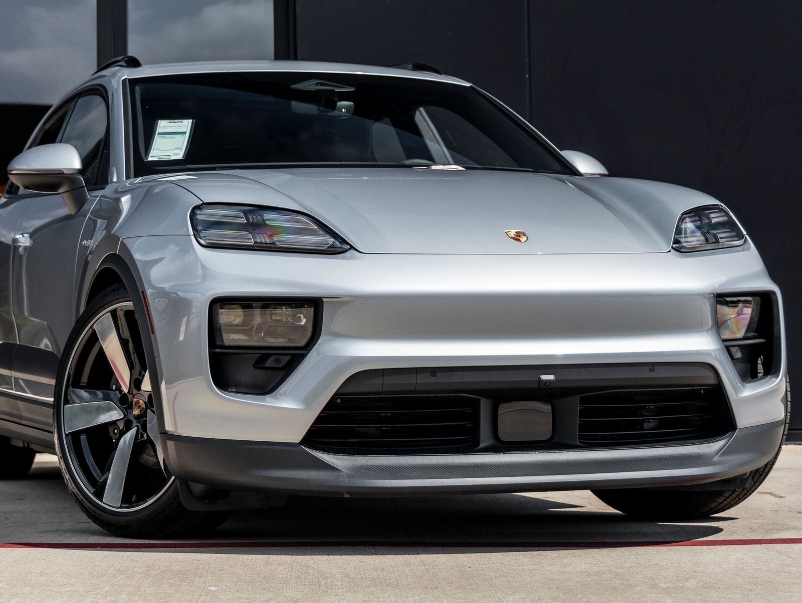 2025 Porsche Macan Electric