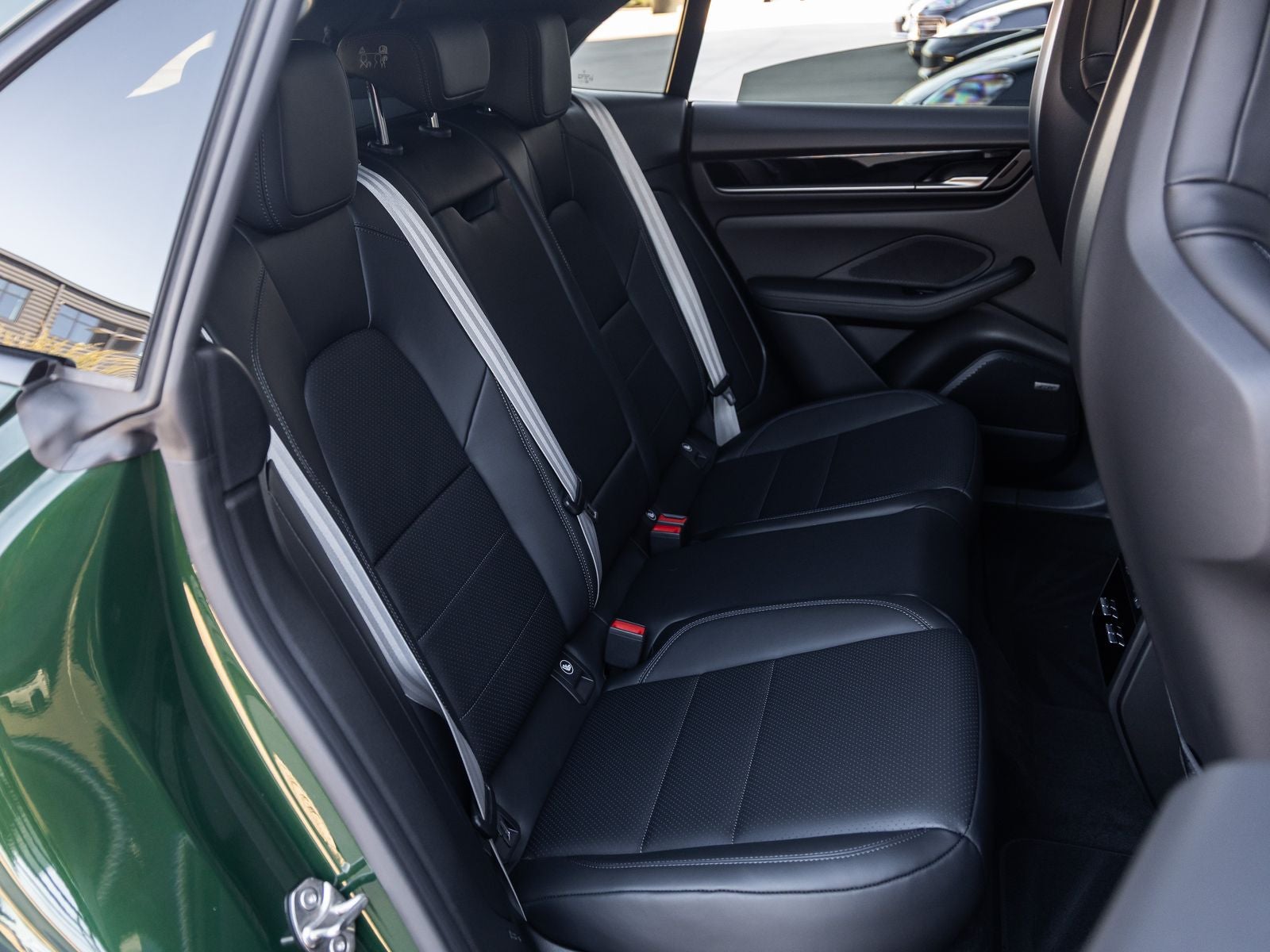 2025 Porsche Macan Macan Electric