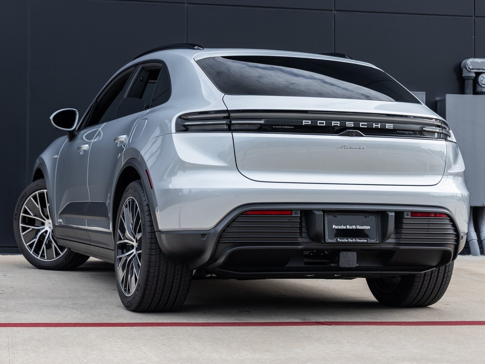 2025 Porsche Macan Electric Macan Electric