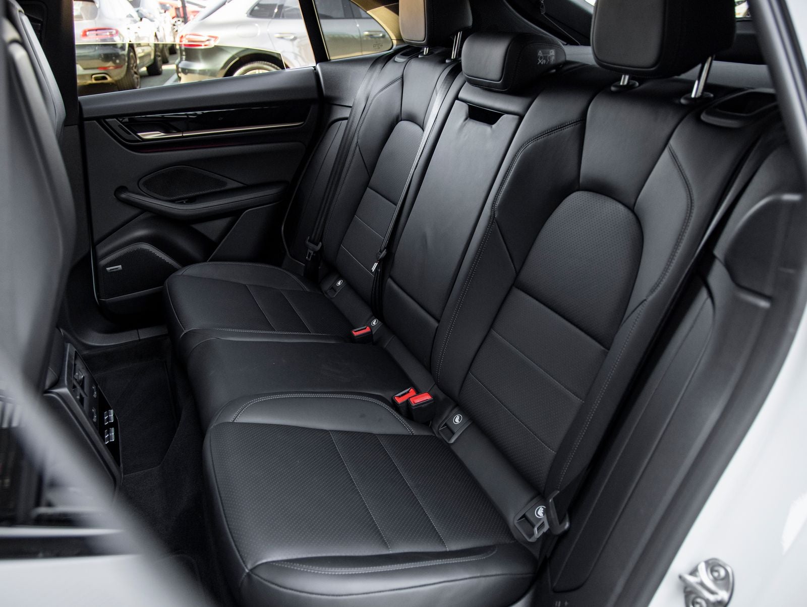 2025 Porsche Macan Electric