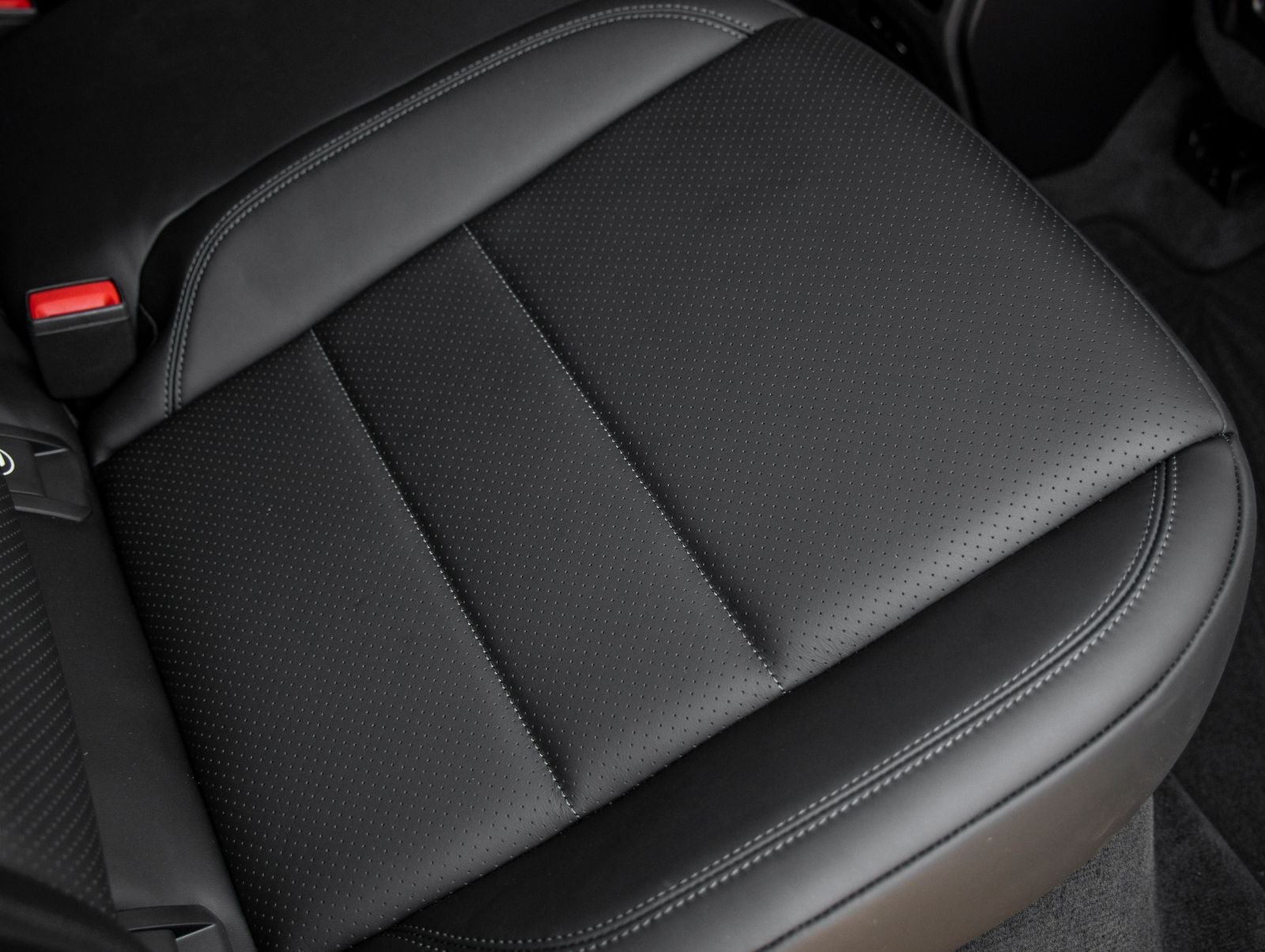 2025 Porsche Macan Electric