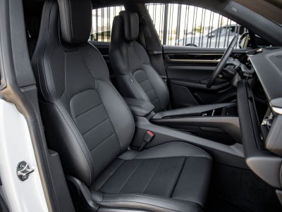 2025 Porsche Macan Electric