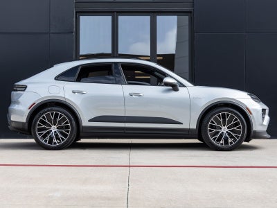 2025 Porsche Macan Electric