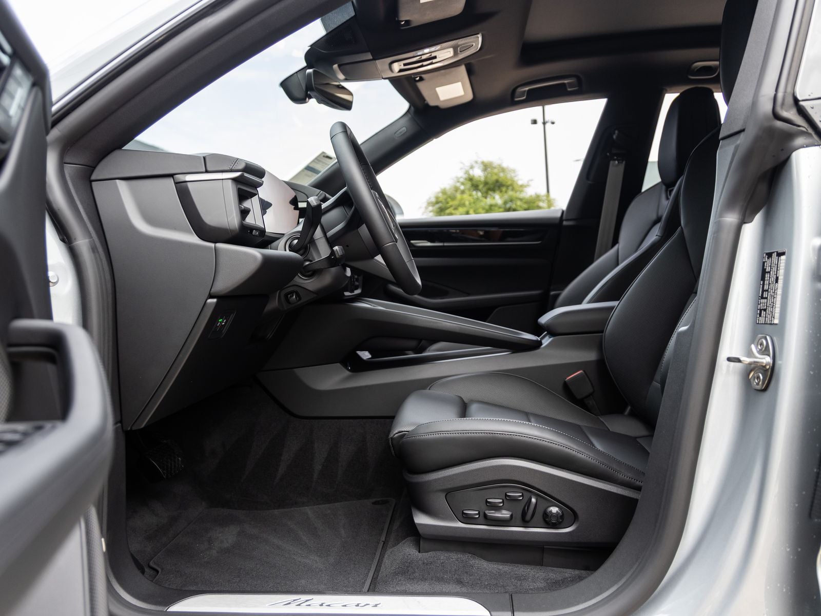 2025 Porsche Macan Electric