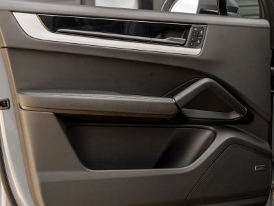 2024 Porsche Cayenne E-Hybrid