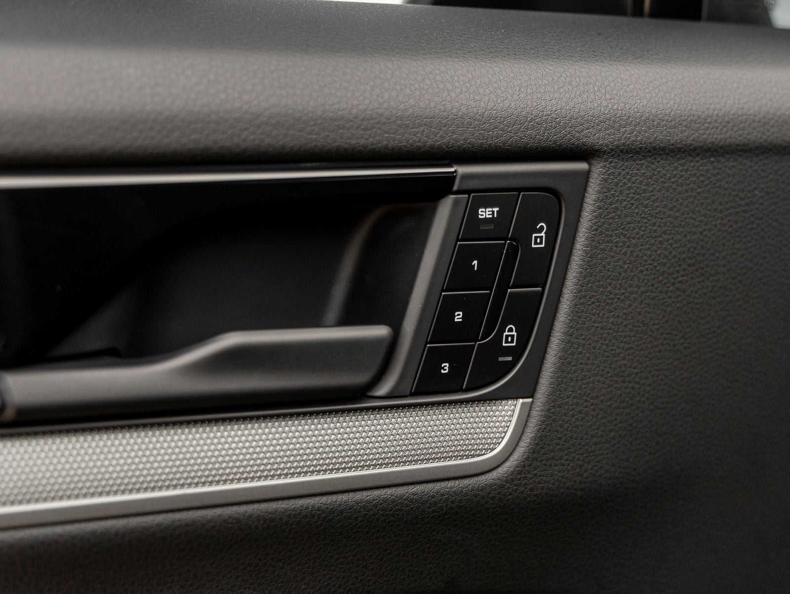2024 Porsche Cayenne E-Hybrid