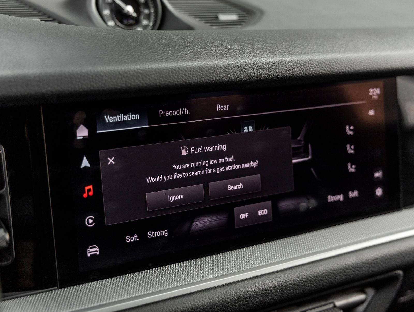 2024 Porsche Cayenne E-Hybrid