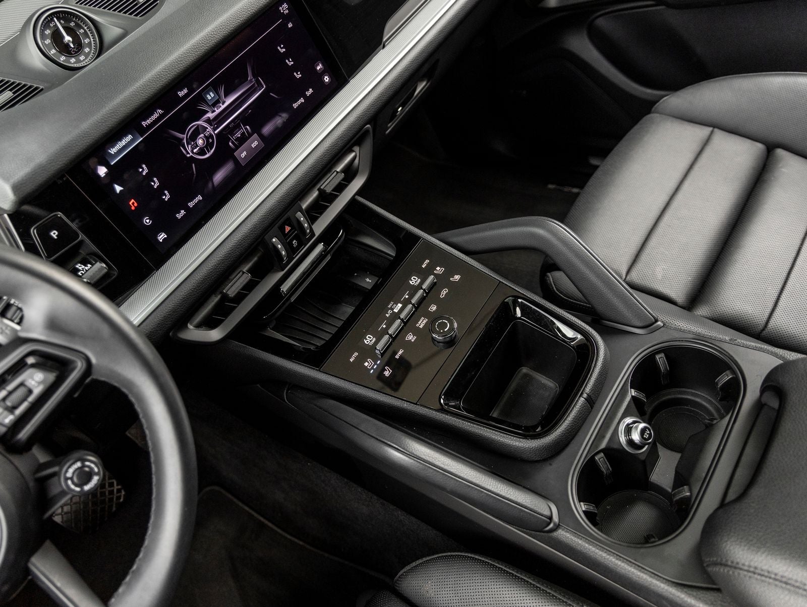 2024 Porsche Cayenne E-Hybrid