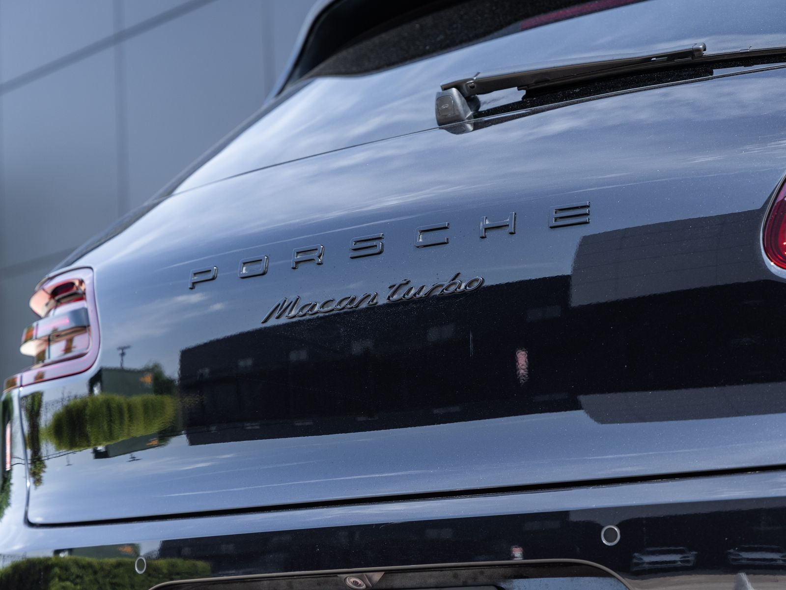 2017 Porsche Macan Turbo w/ Performance Package