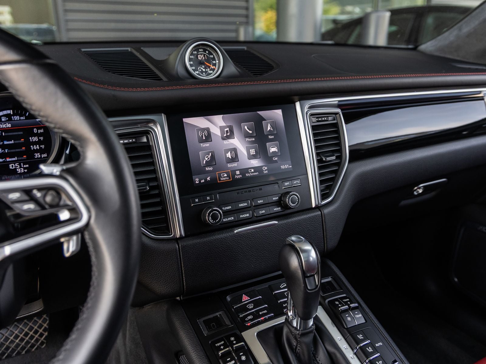 2017 Porsche Macan Turbo w/ Performance Package