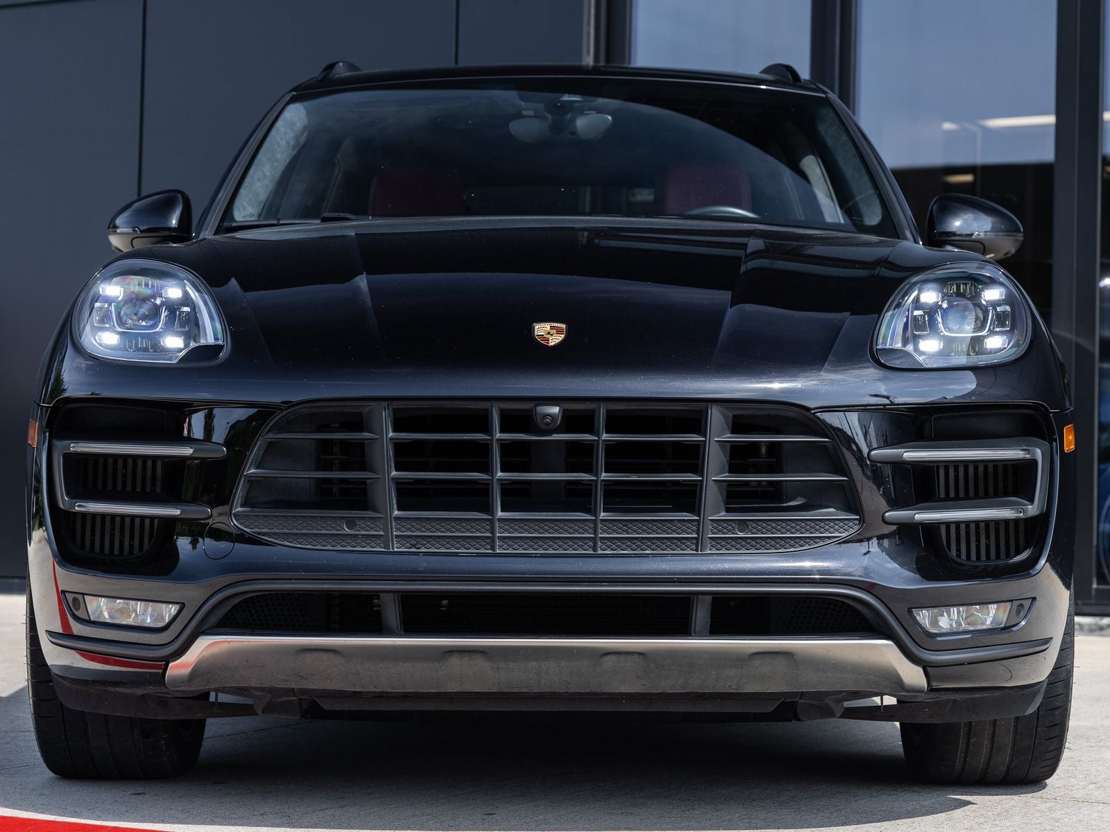 2017 Porsche Macan Turbo w/ Performance Package