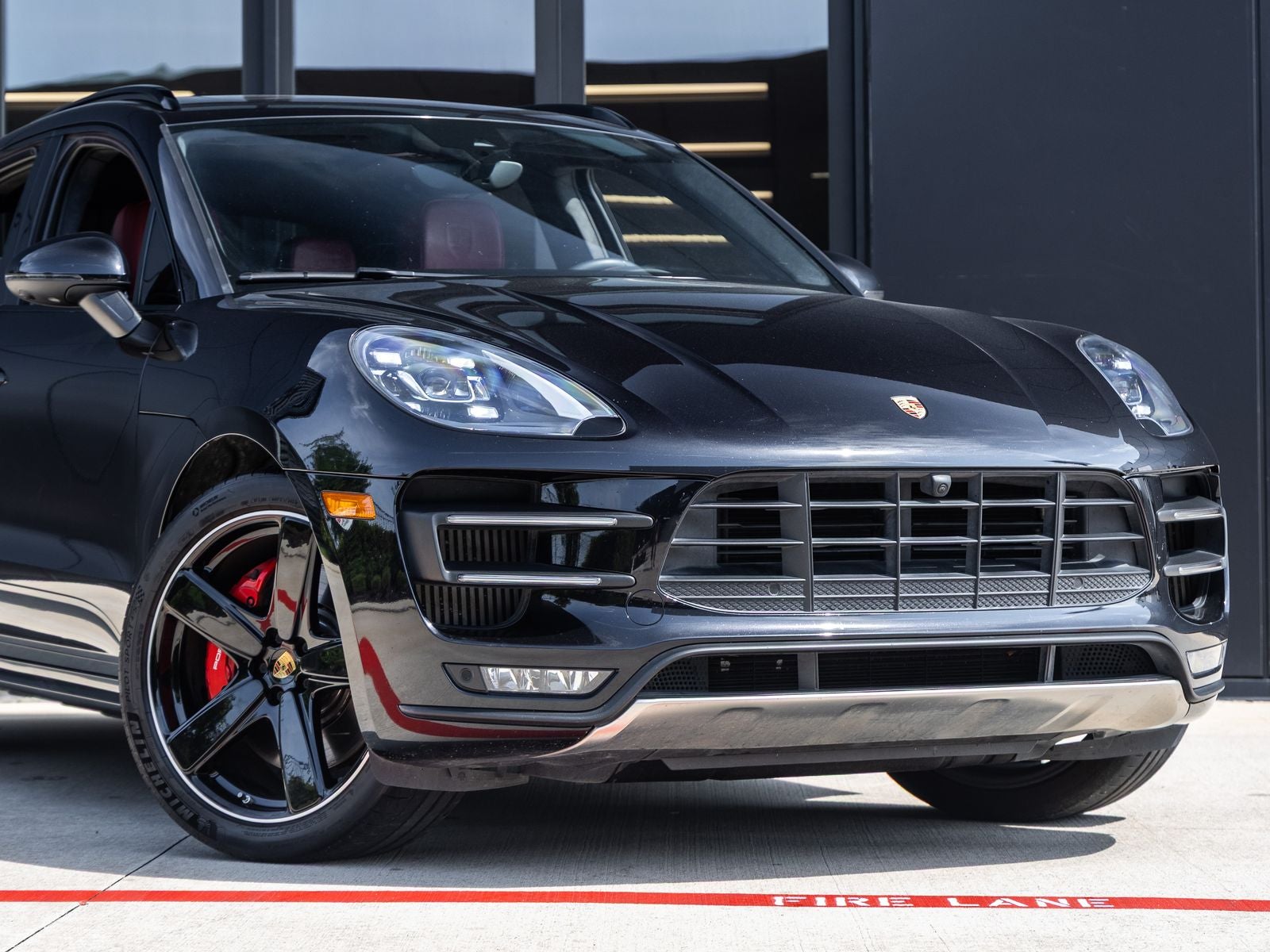 2017 Porsche Macan Turbo w/ Performance Package
