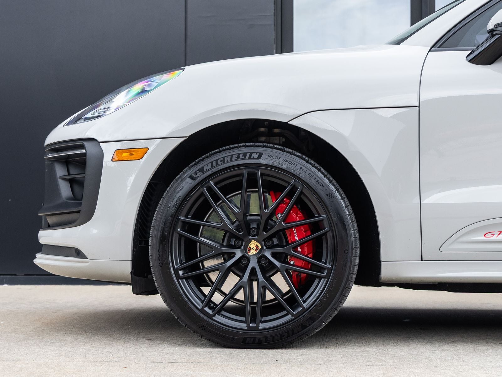 2023 Porsche Macan GTS