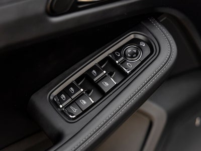 2024 Porsche Macan Macan GTS (MY24)