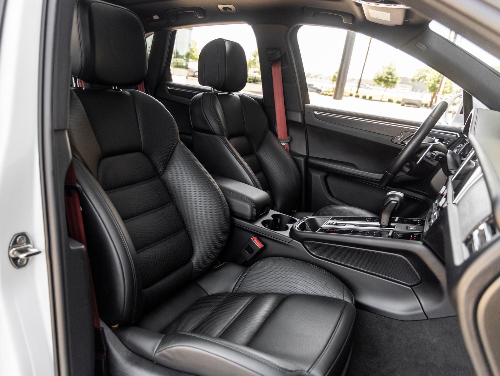 2024 Porsche Macan Macan GTS (MY24)
