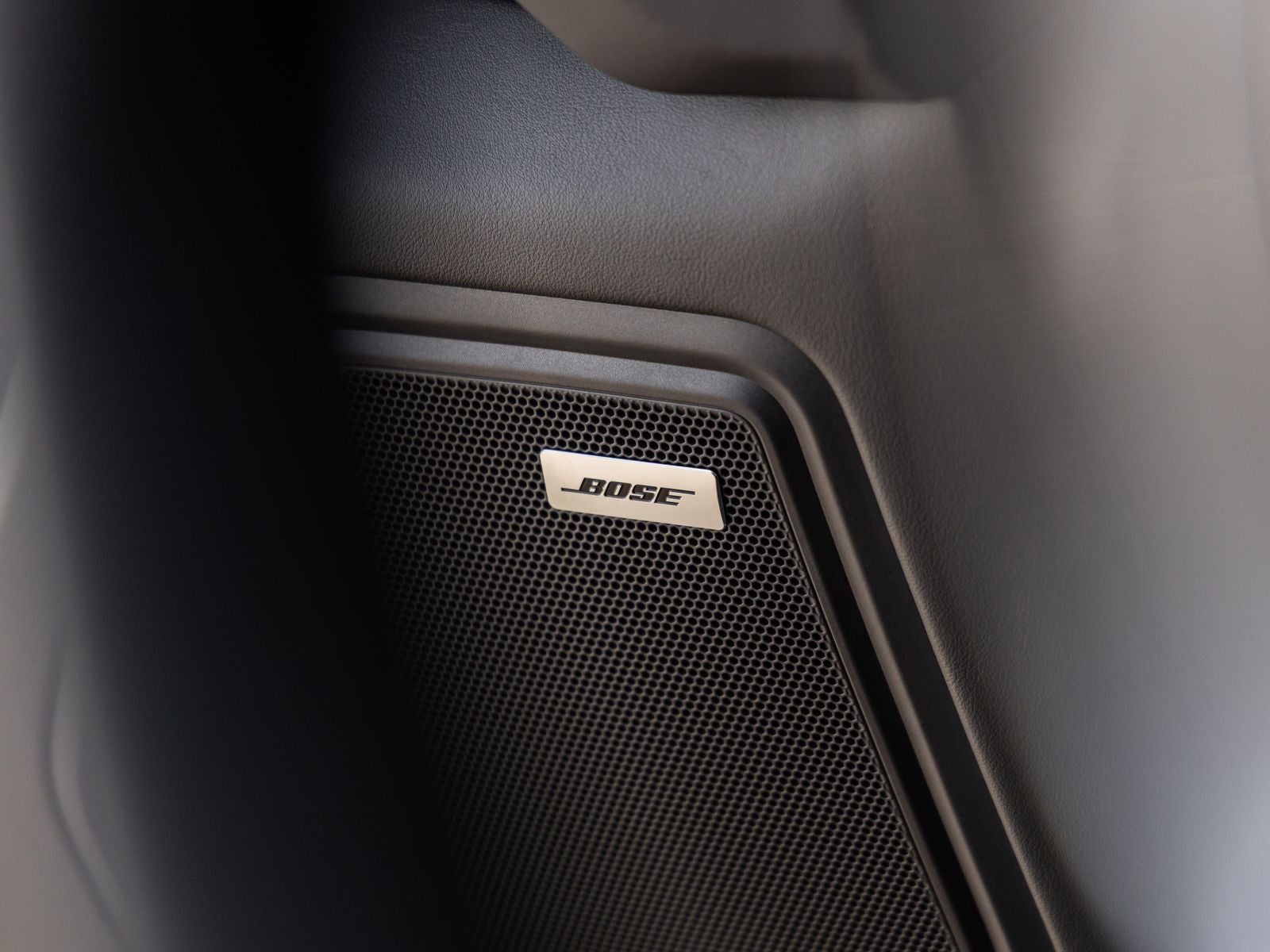 2026 Porsche Macan Macan GTS
