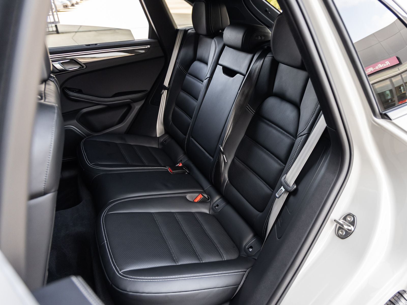 2026 Porsche Macan Macan GTS