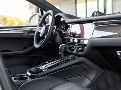 2026 Porsche Macan Macan GTS