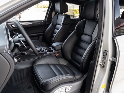 2026 Porsche Macan Macan GTS