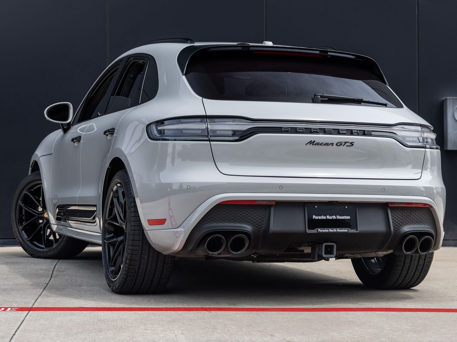 2024 Porsche Macan GTS