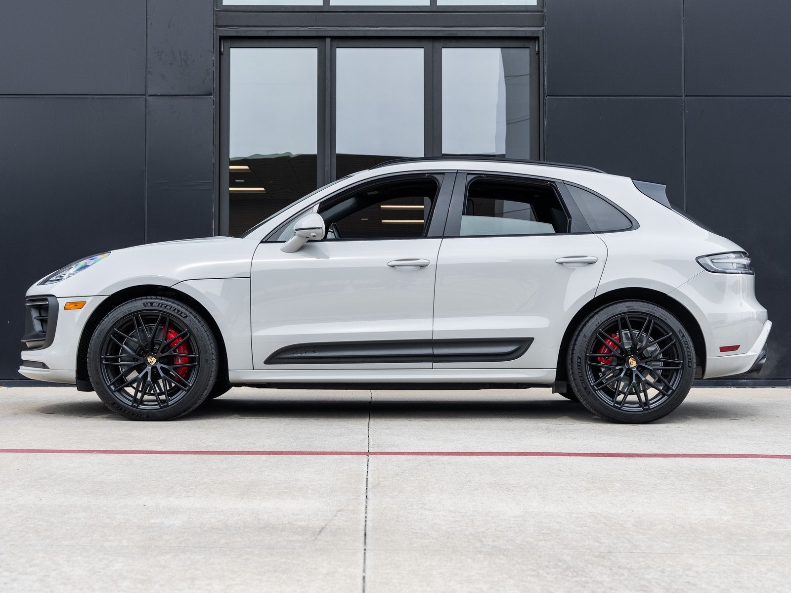 2023 Porsche Macan Macan GTS (MY23)