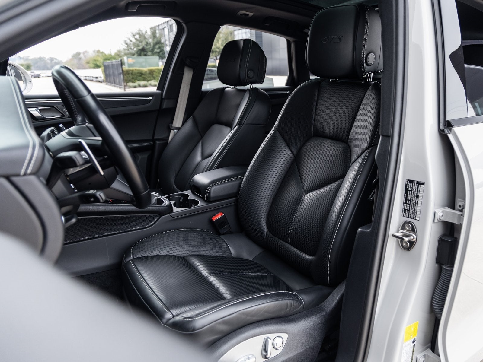 2023 Porsche Macan Macan GTS (MY23)