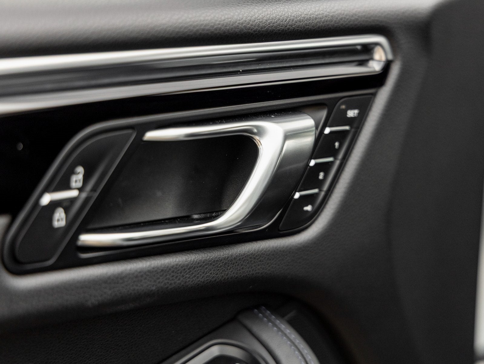 2024 Porsche Macan Macan S (MY24)