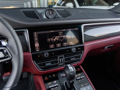 2026 Porsche Macan Macan S