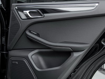 2026 Porsche Macan Macan S