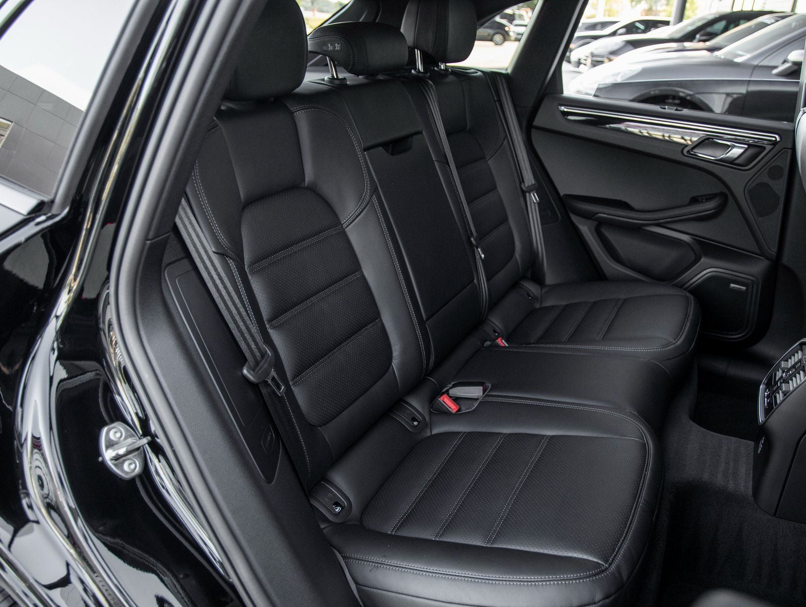 2026 Porsche Macan Macan S