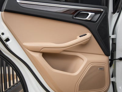 2023 Porsche Macan S