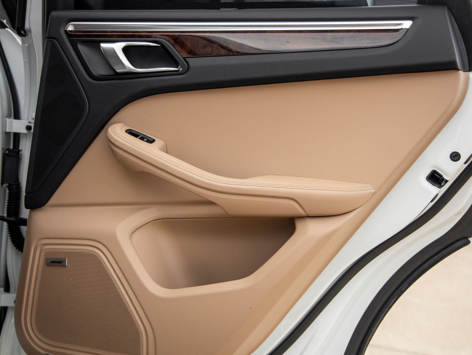 2023 Porsche Macan S