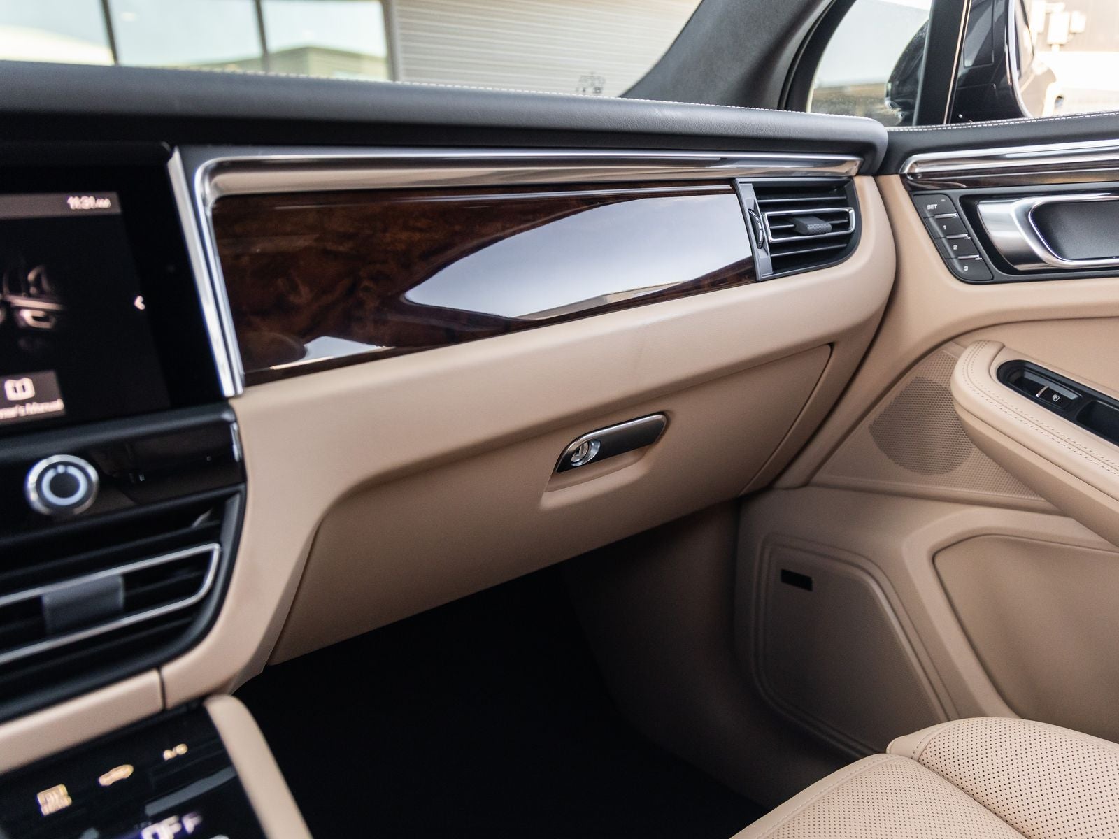 2026 Porsche Macan Macan S