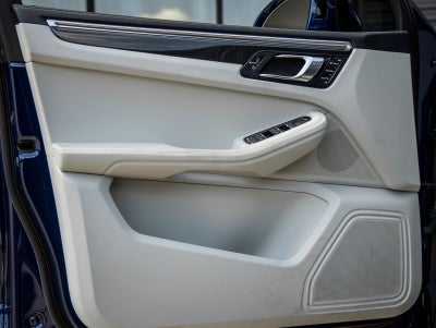 2023 Porsche Macan Macan S (MY23)