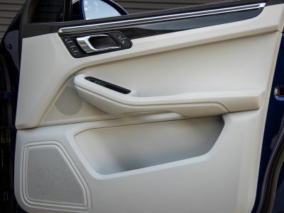 2023 Porsche Macan Macan S (MY23)