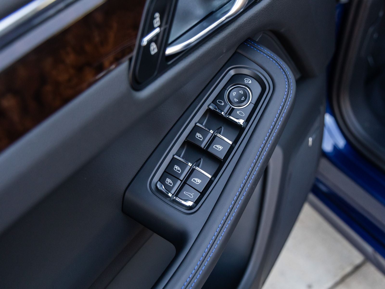 2026 Porsche Macan Macan S