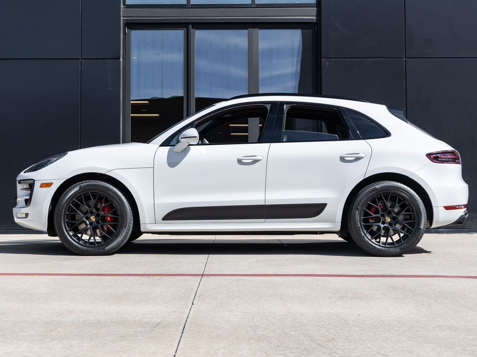 2017 Porsche Macan Macan GTS