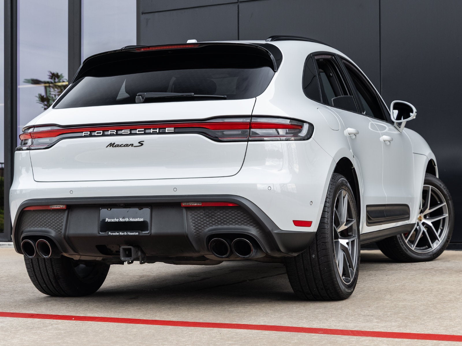 2022 Porsche Macan Macan S
