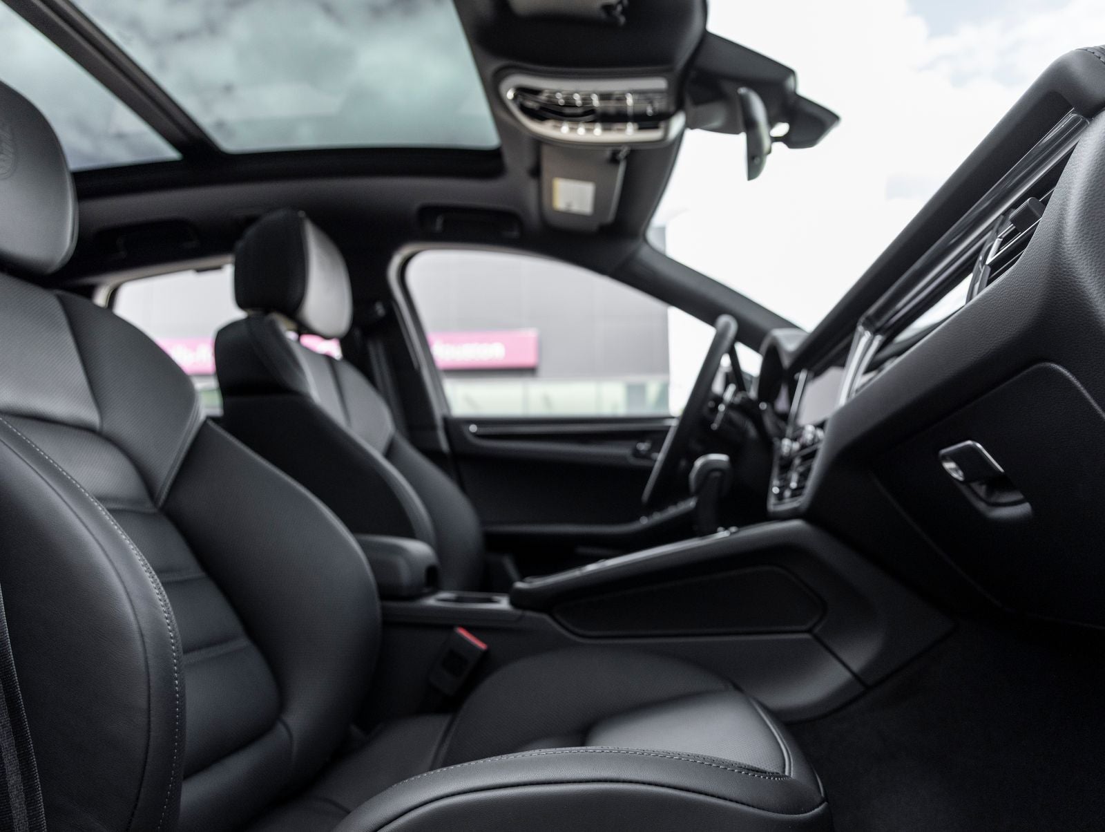 2026 Porsche Macan Macan S