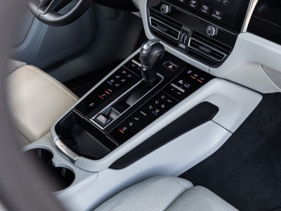 2022 Porsche Macan S