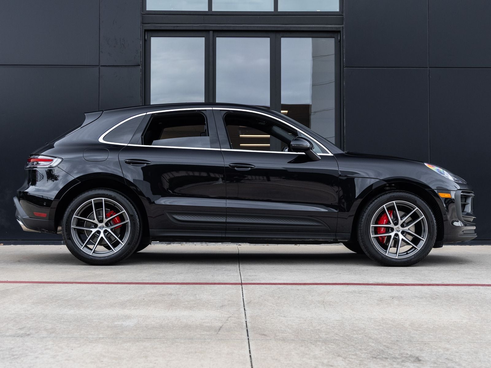 2022 Porsche Macan S
