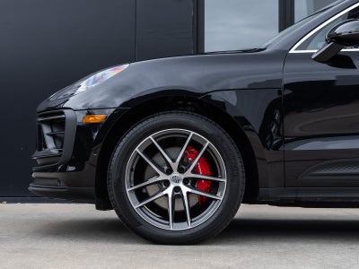 2022 Porsche Macan S