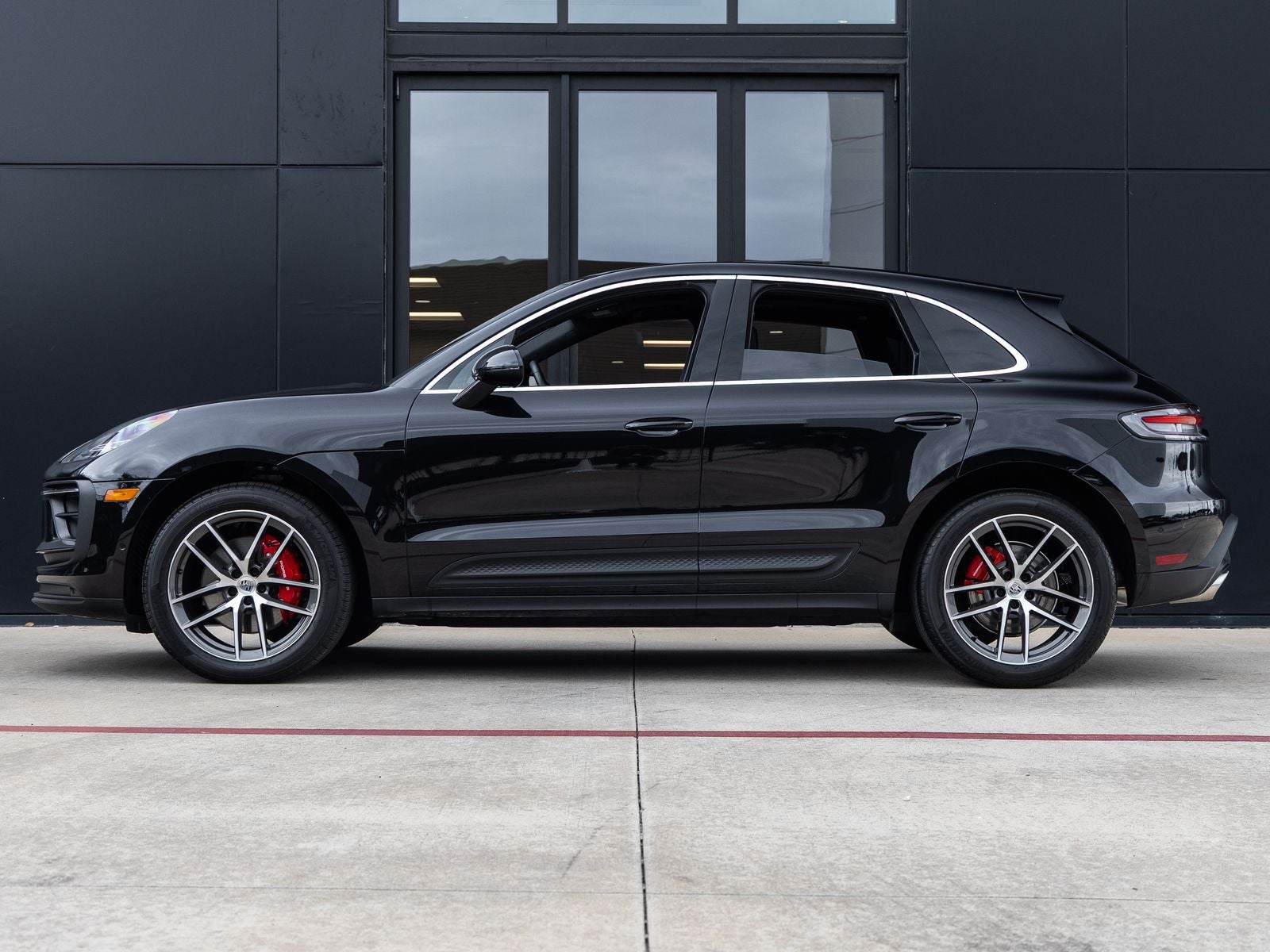 2022 Porsche Macan S