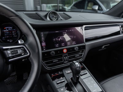2022 Porsche Macan S