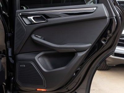 2022 Porsche Macan S