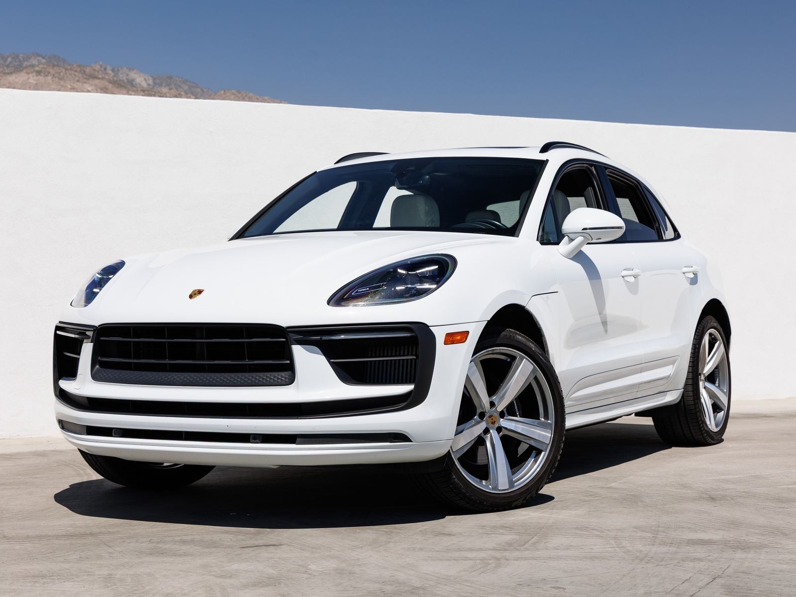 2022 Porsche Macan S